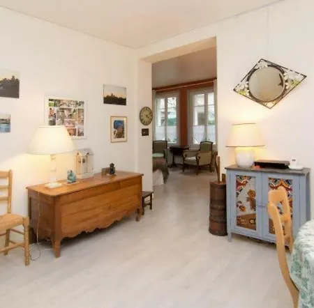 Montmartre Apartment Paris