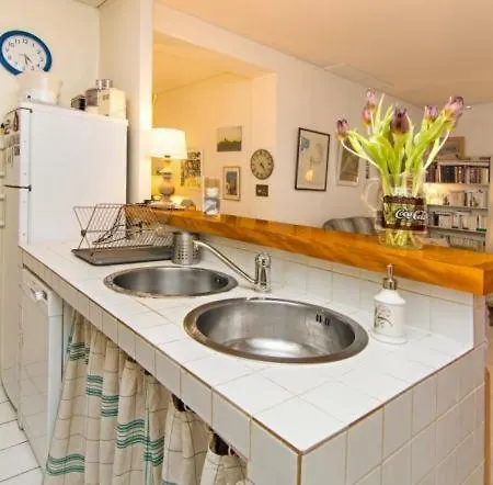 Montmartre Apartment Paris